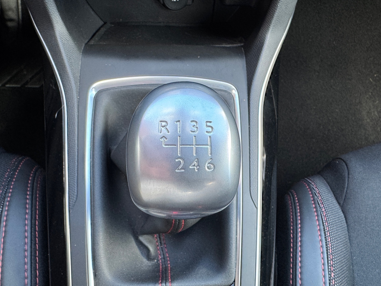 Peugeot 308 32