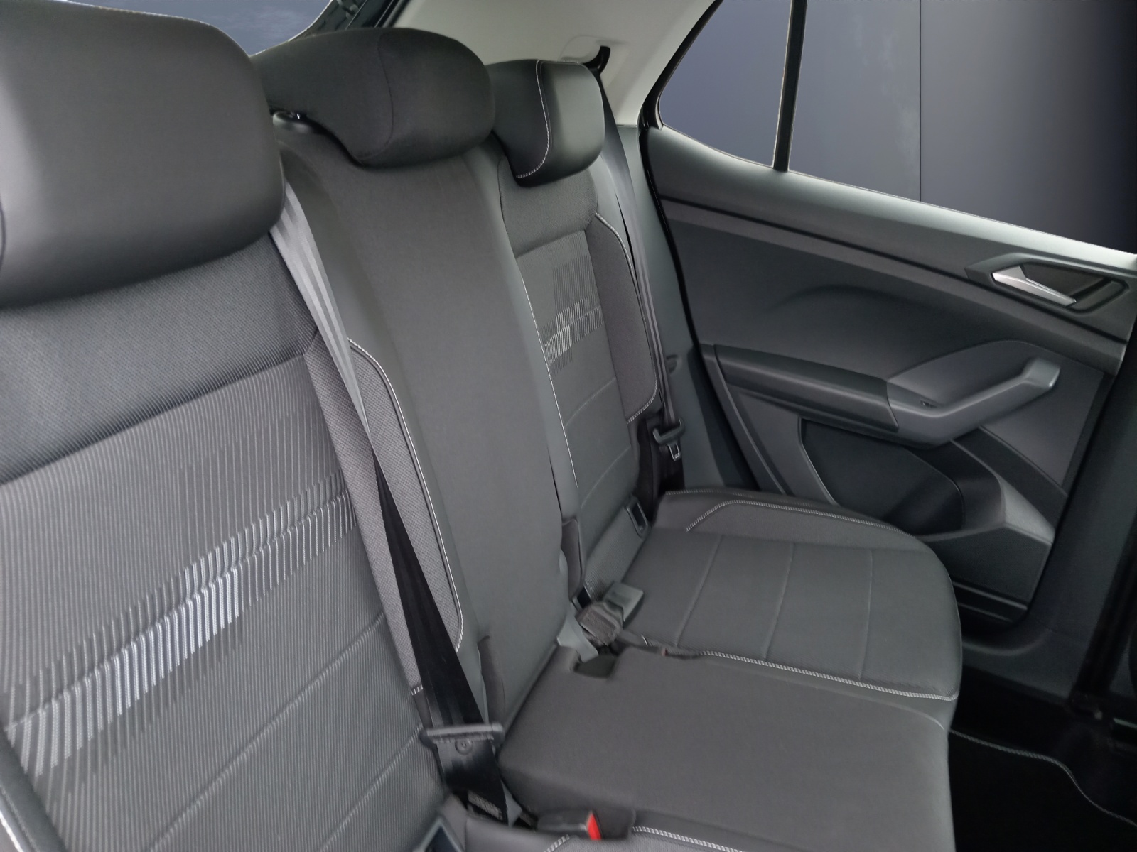 Volkswagen T-Cross 11
