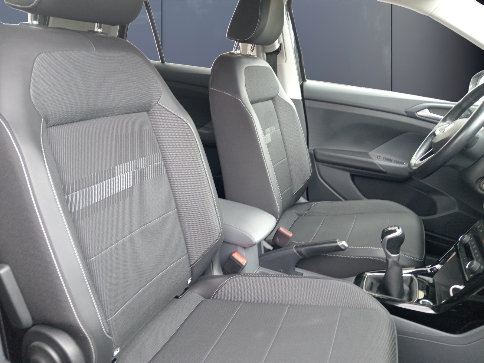 Volkswagen T-Cross 13