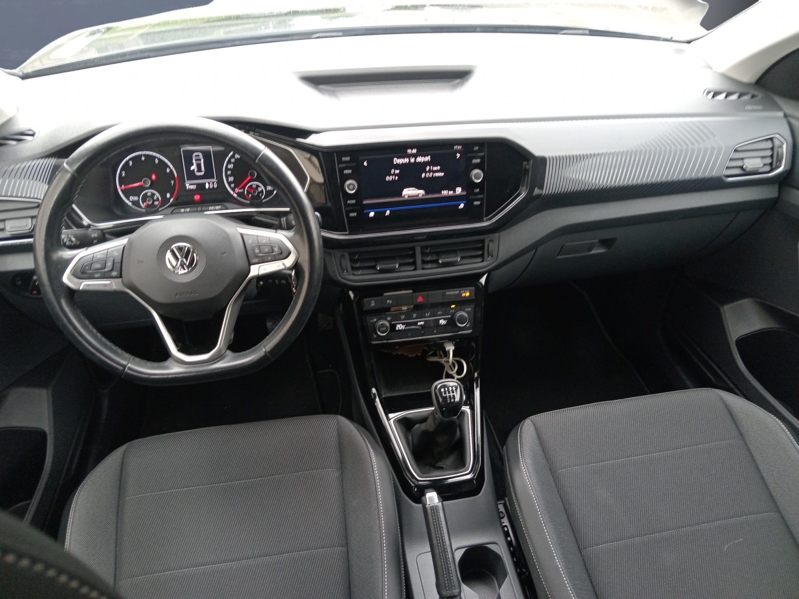Volkswagen T-Cross 14