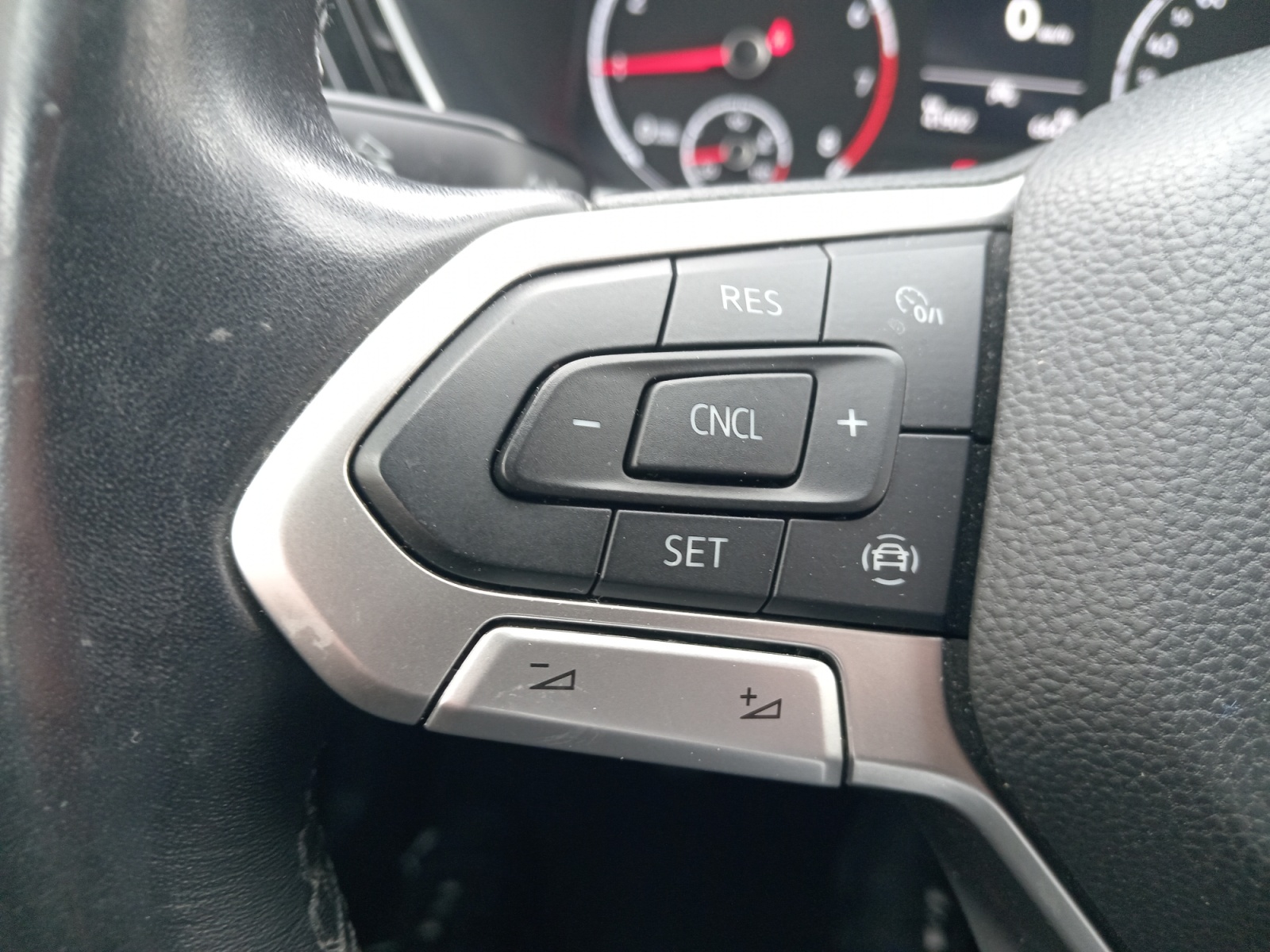 Volkswagen T-Cross 17