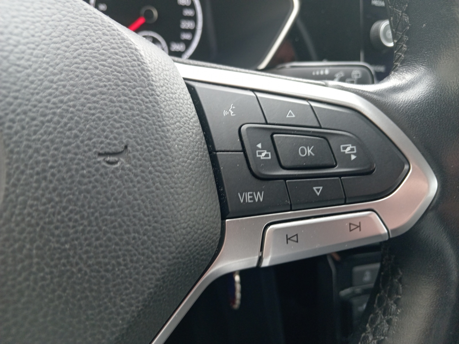 Volkswagen T-Cross 18