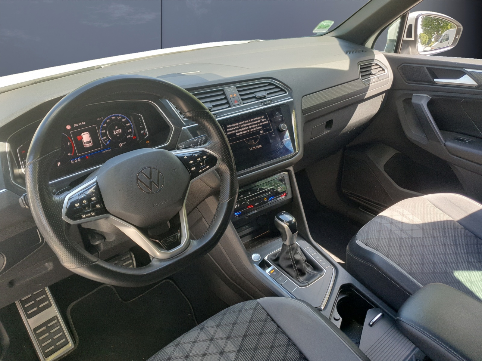 Volkswagen Tiguan 8