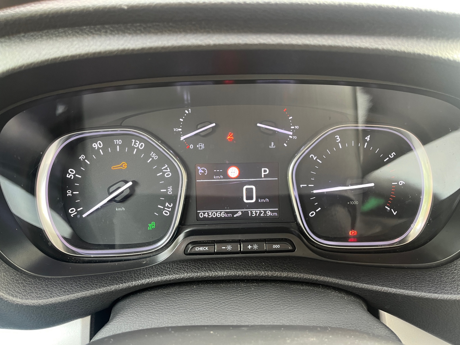 Peugeot Expert Vu 16