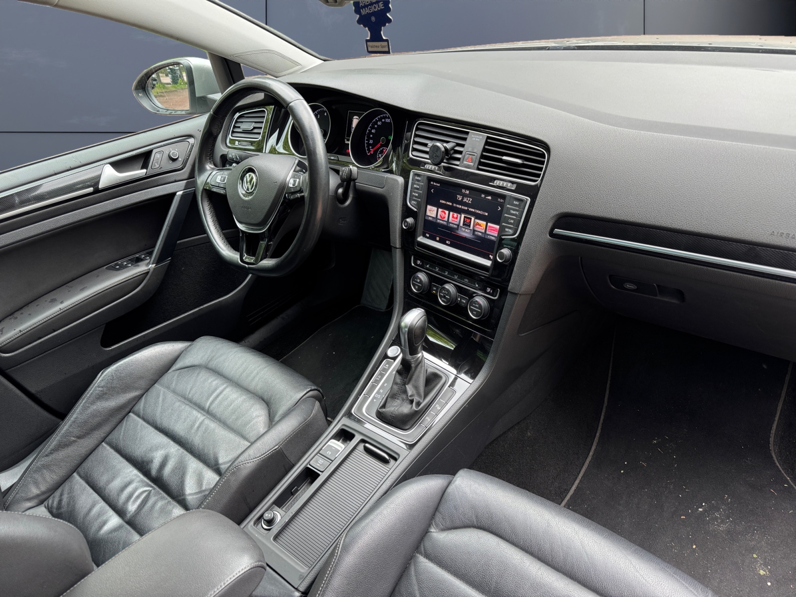 Volkswagen Golf 12