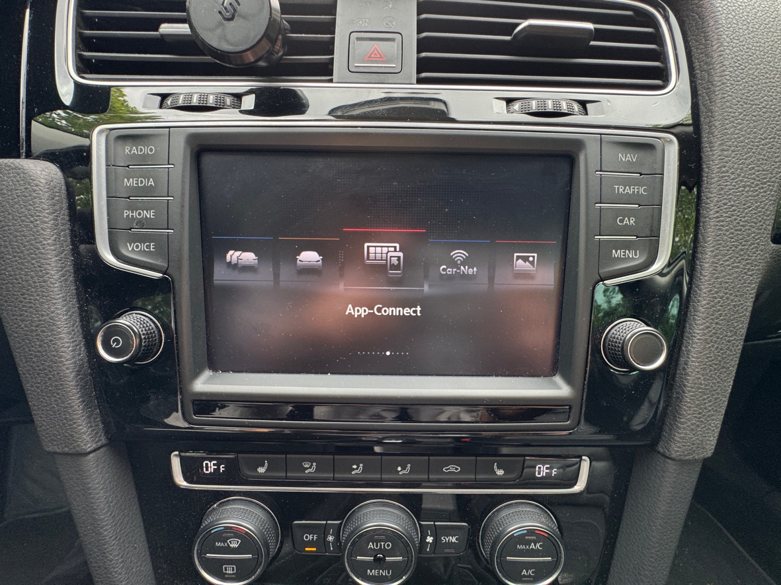Volkswagen Golf 21