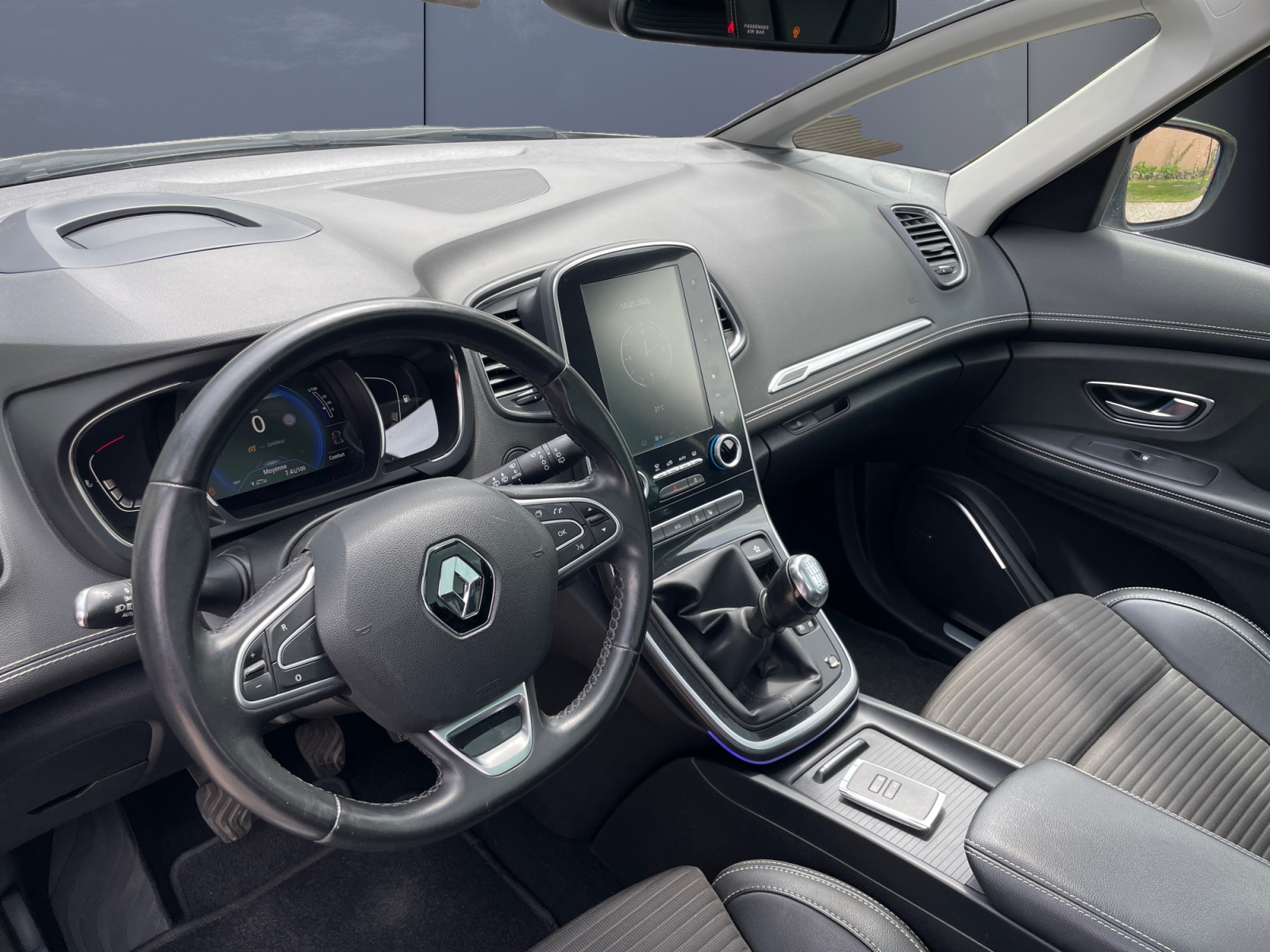 Renault Scenic 8