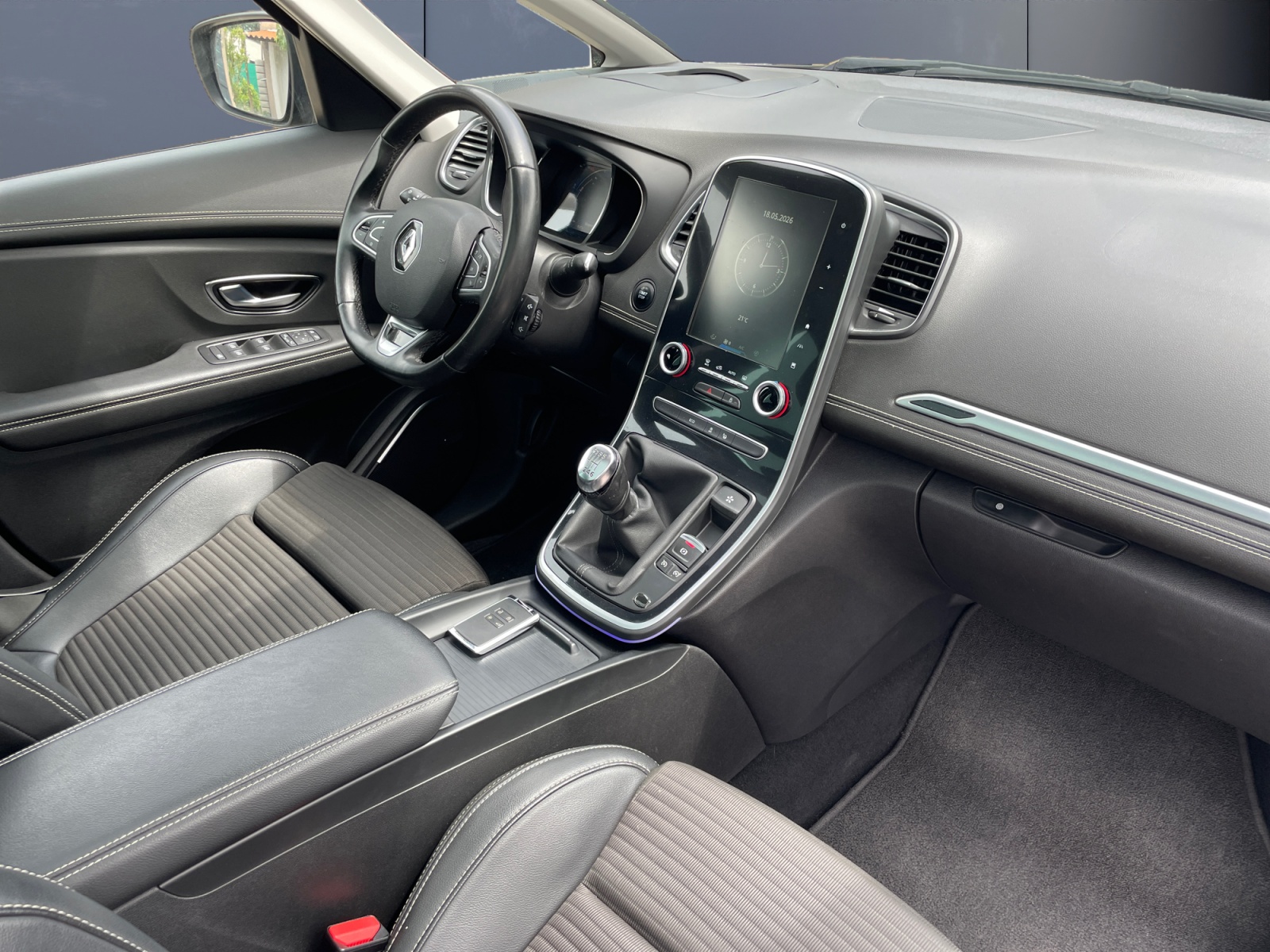 Renault Scenic 12