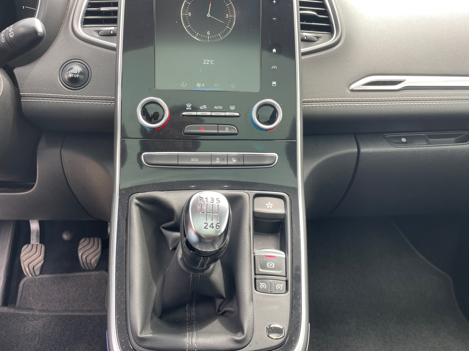 Renault Scenic 24