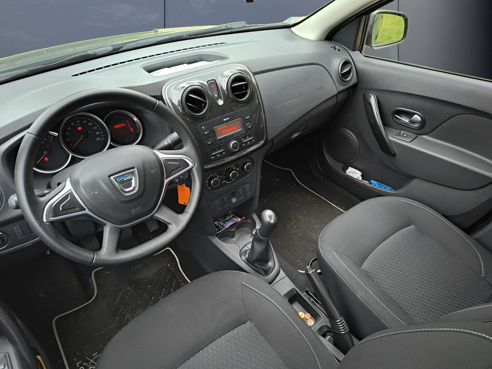 Dacia Logan 8