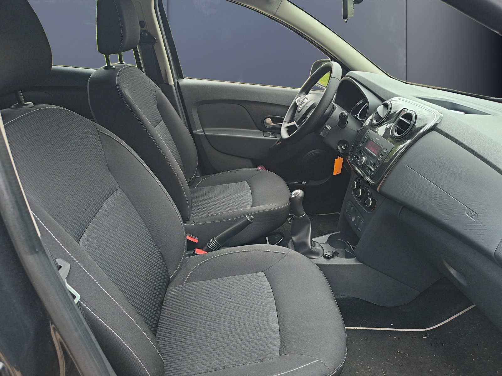Dacia Logan 13