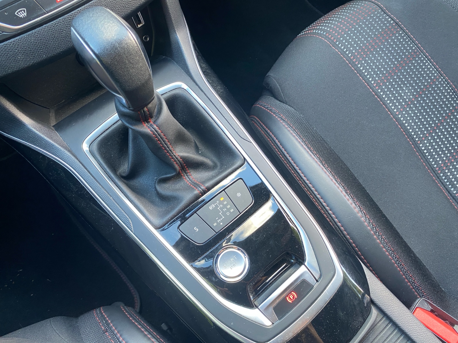 Peugeot 308 19