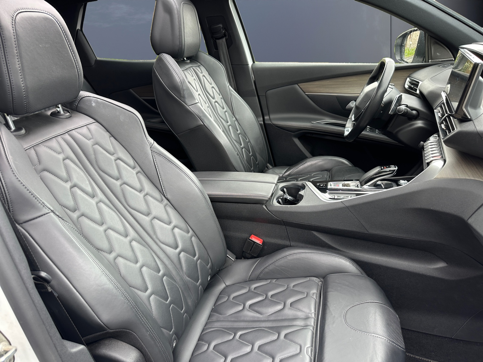 Peugeot 3008 13