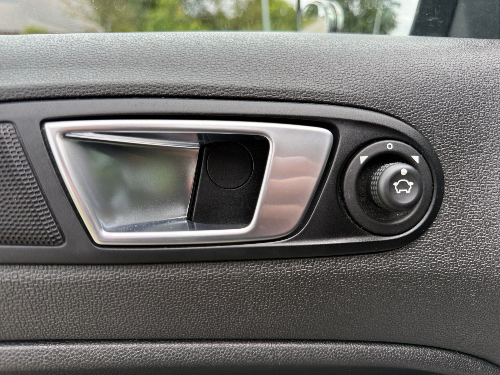 Ford Ecosport 18