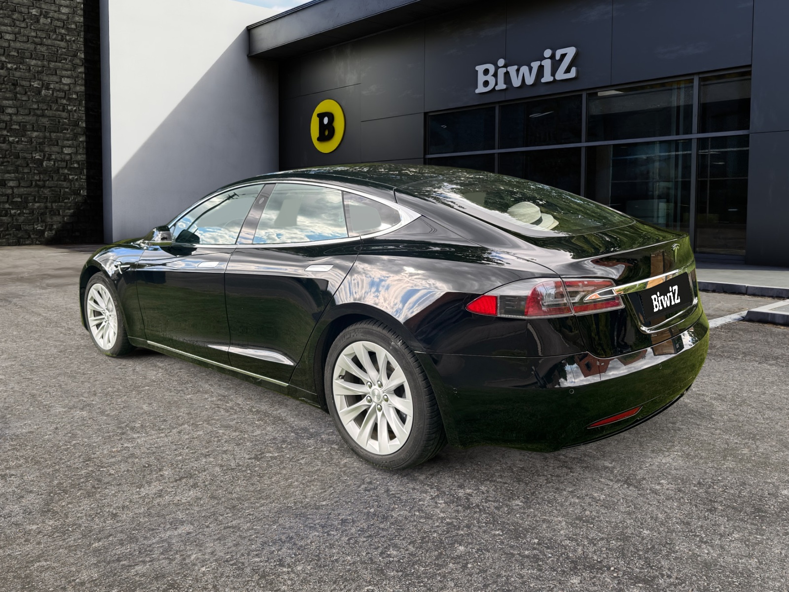 Tesla Model-S 2