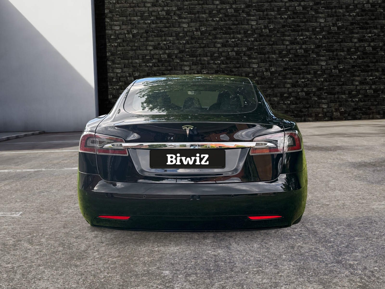 Tesla Model-S 3