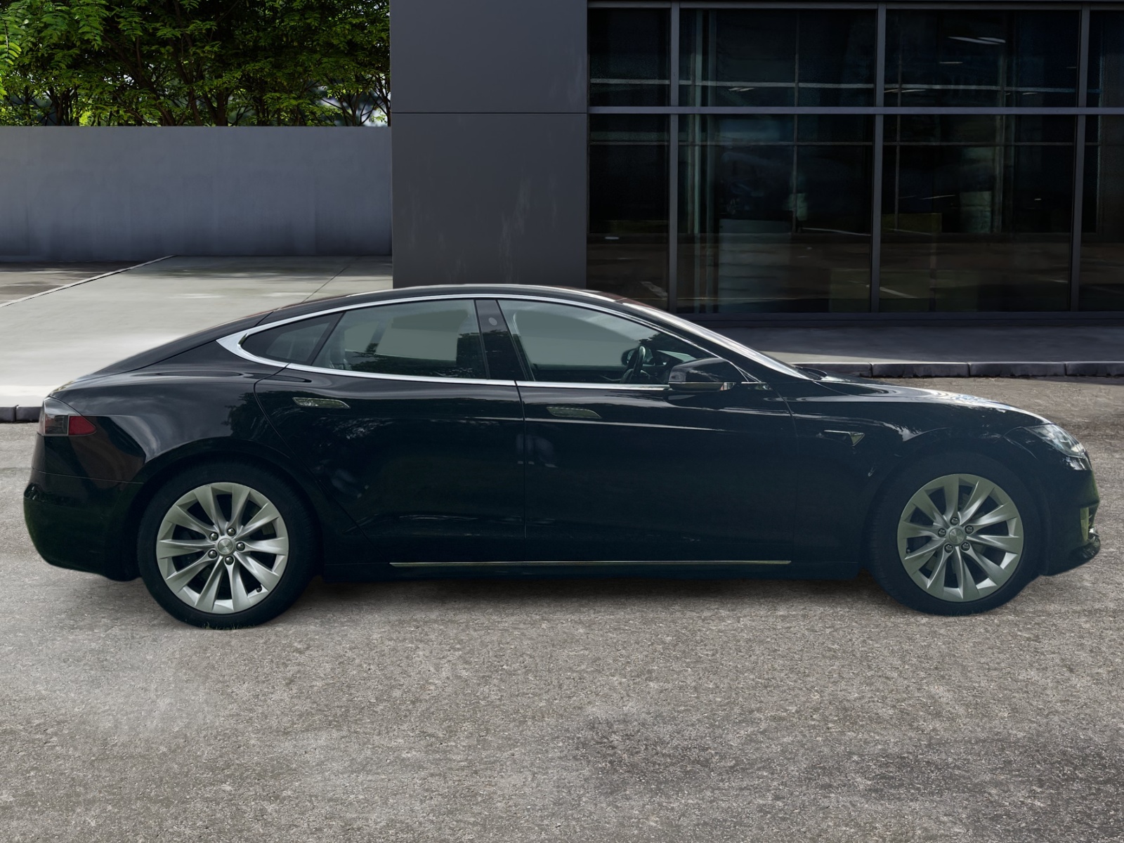 Tesla Model-S 5