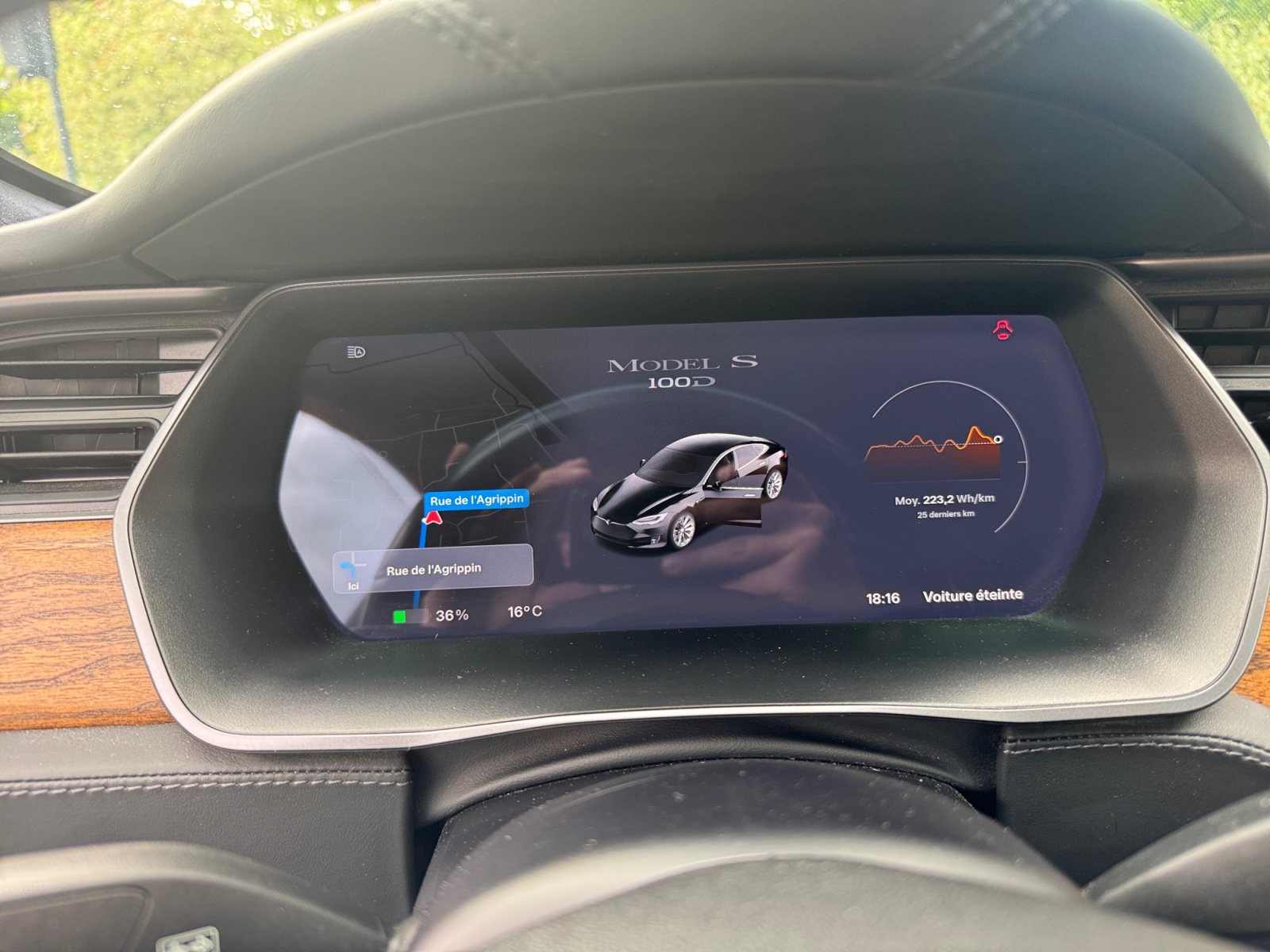 Tesla Model-S 16