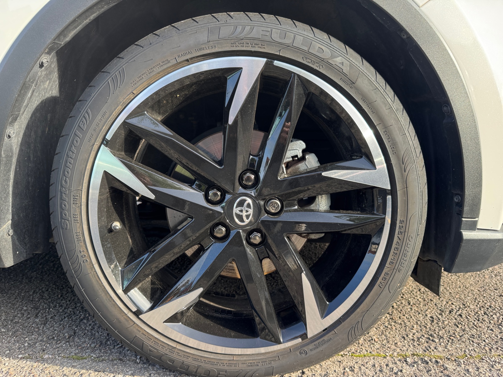 Toyota C-Hr 30