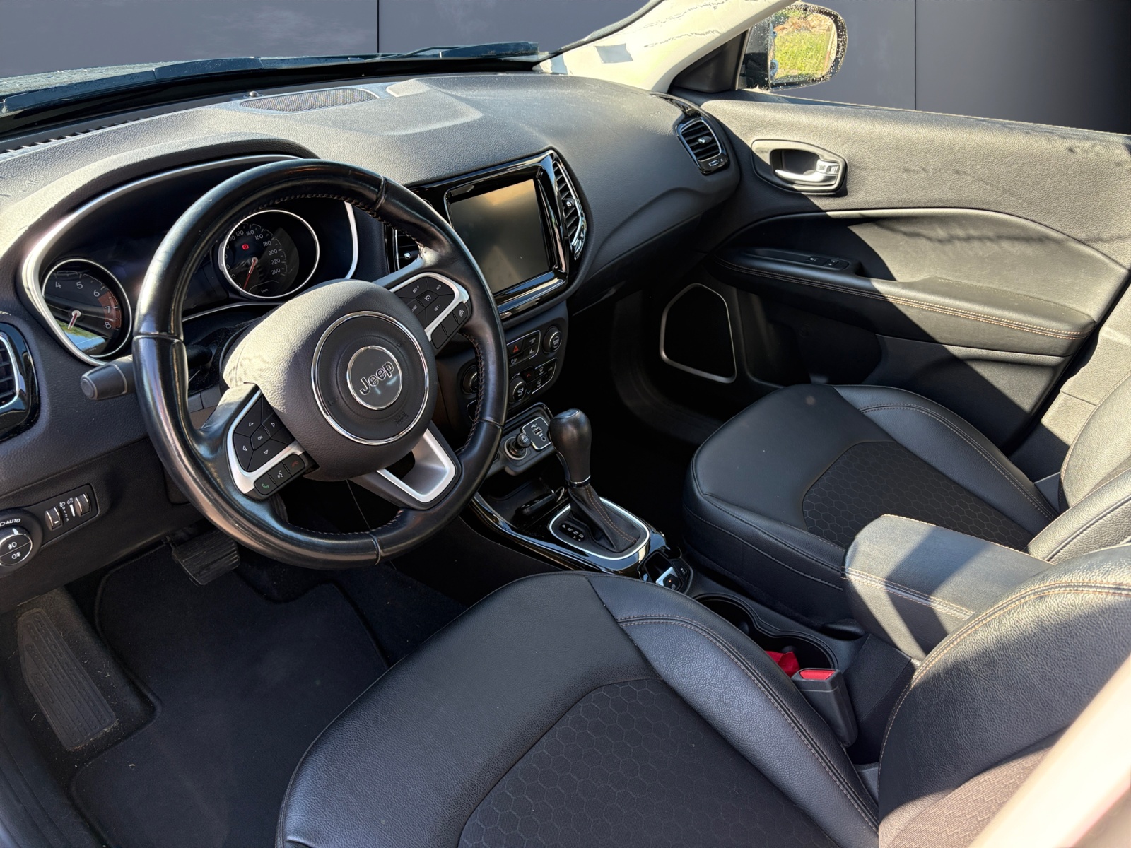 Jeep Compass 8