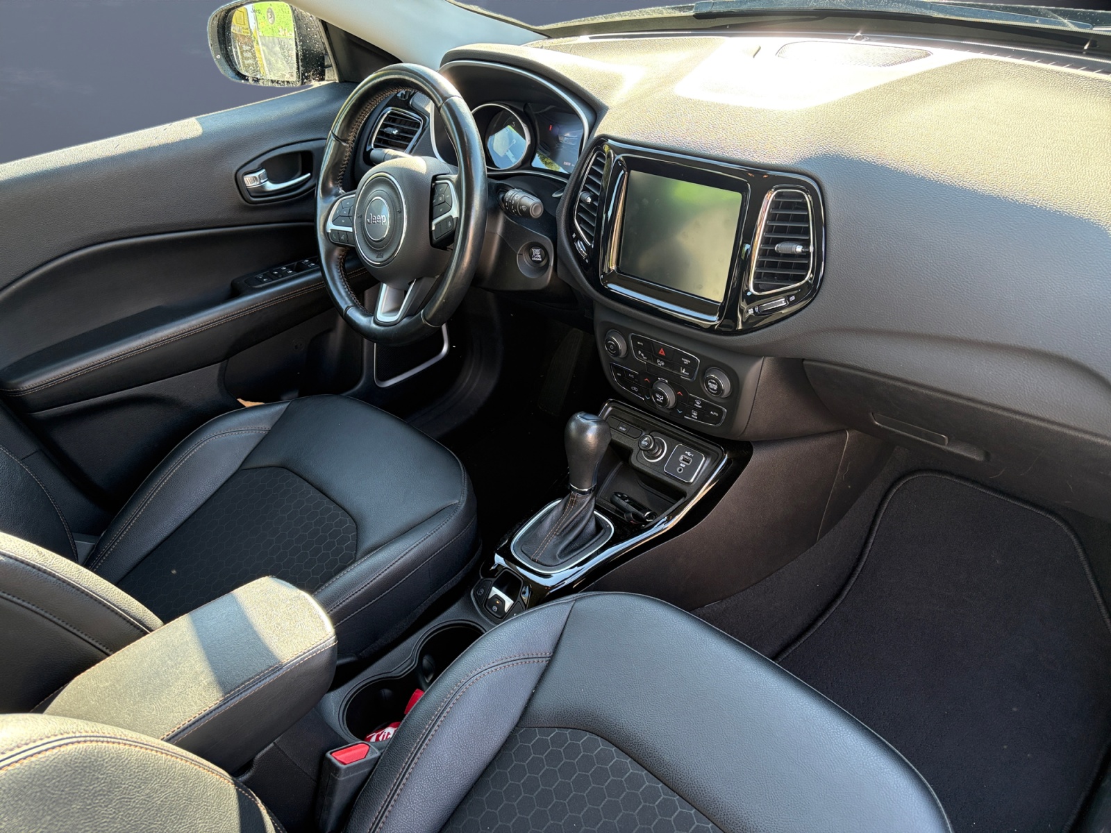 Jeep Compass 10