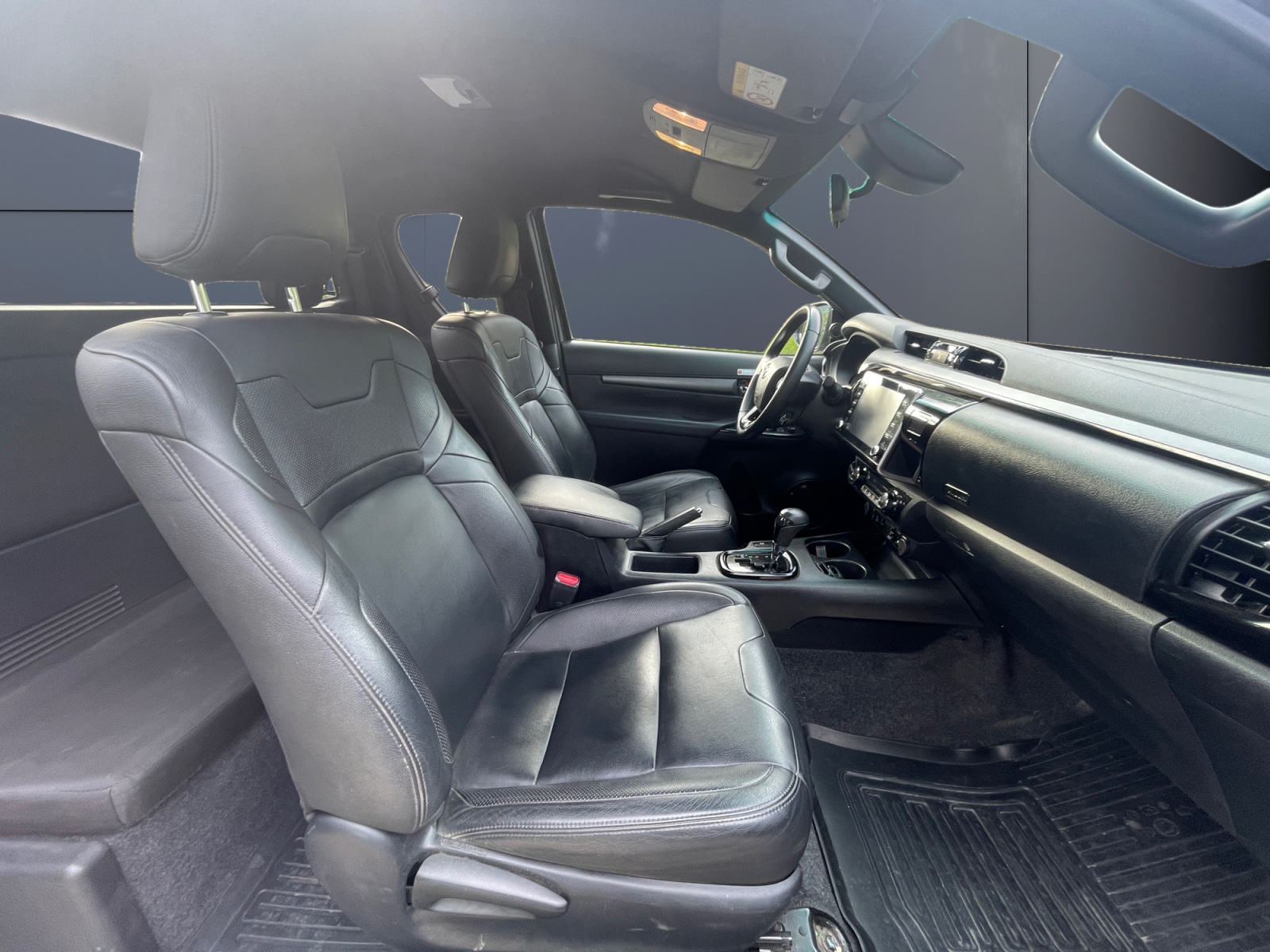 Toyota Hilux 13