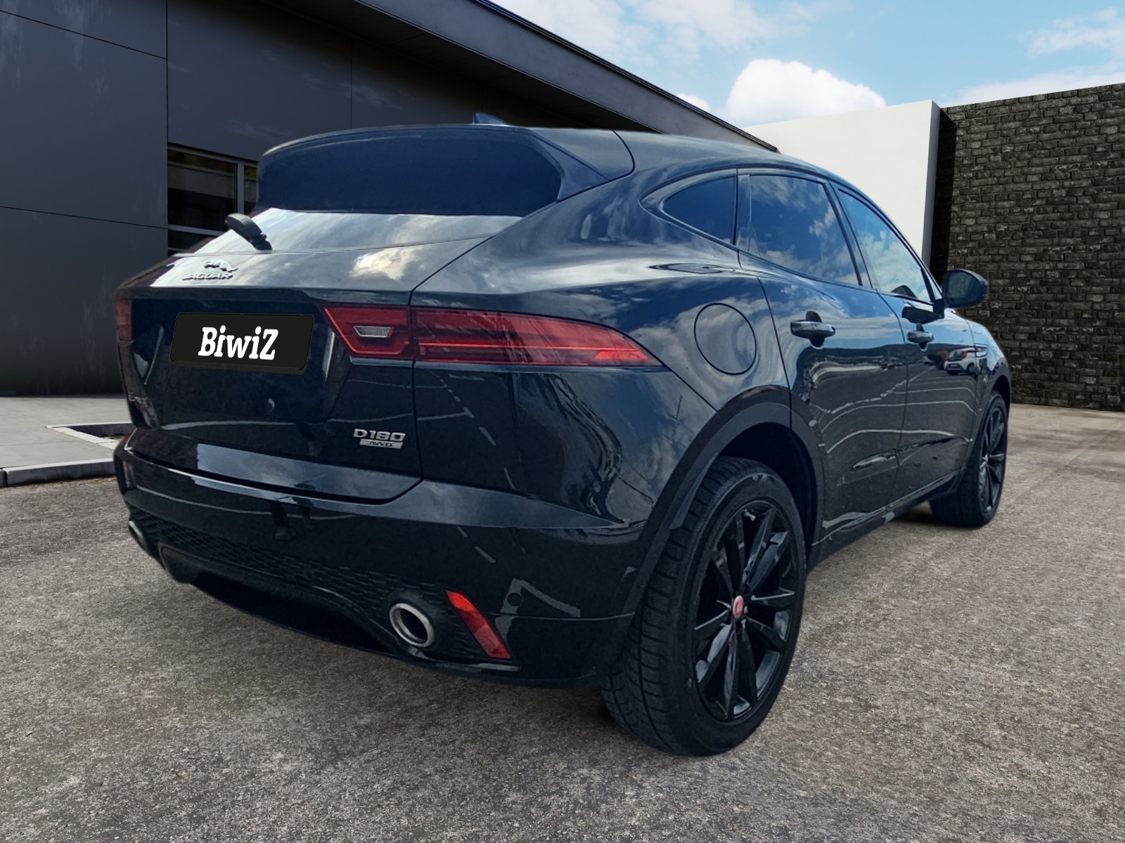Jaguar E-Pace 4