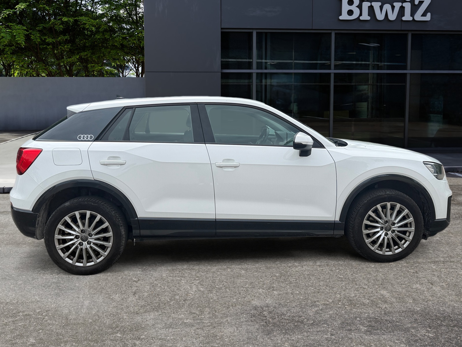 Audi Q2 5
