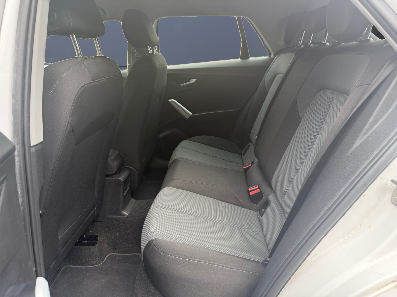 Audi Q2 12
