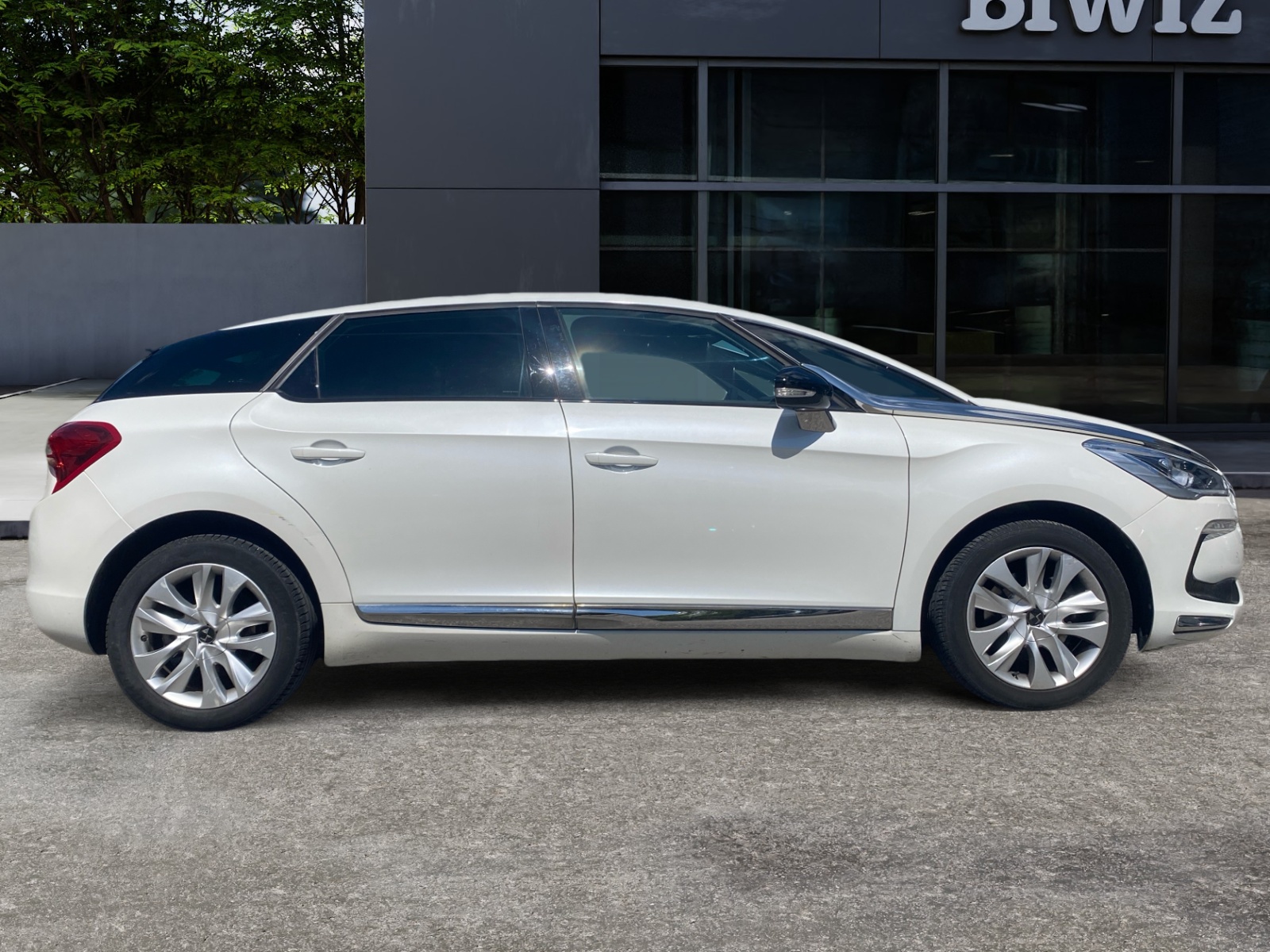 Ds Automobiles Ds 5 5