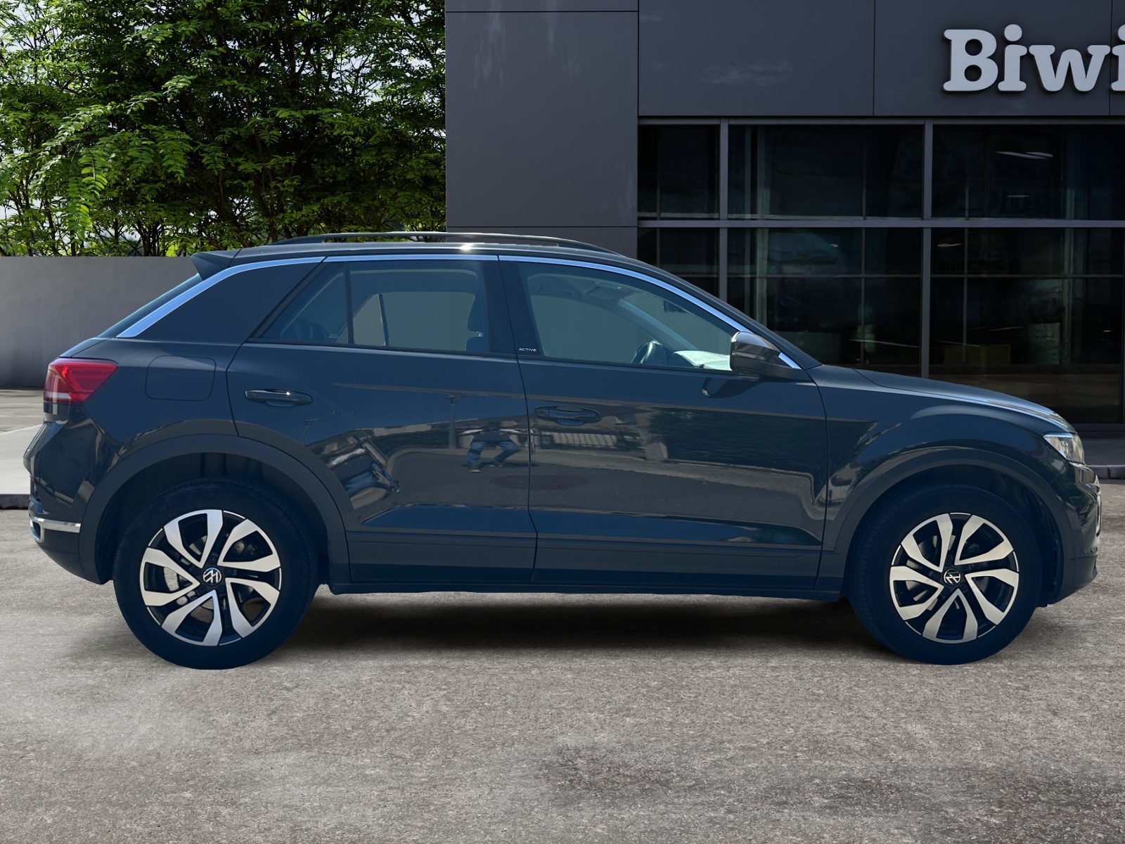 Volkswagen T-Roc 5