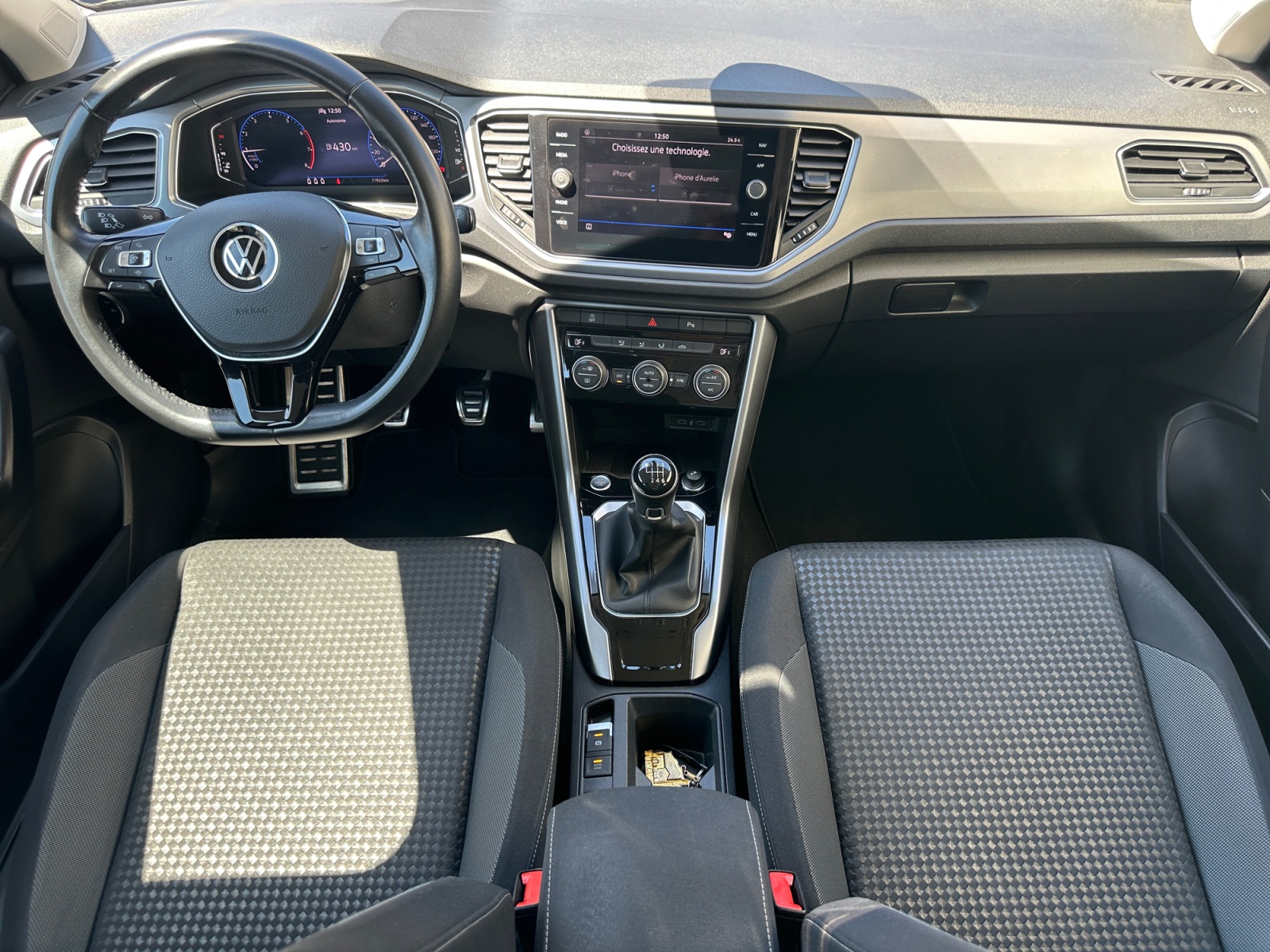Volkswagen T-Roc 14