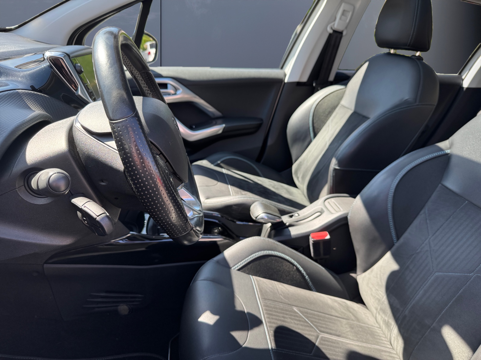 Peugeot 2008 9