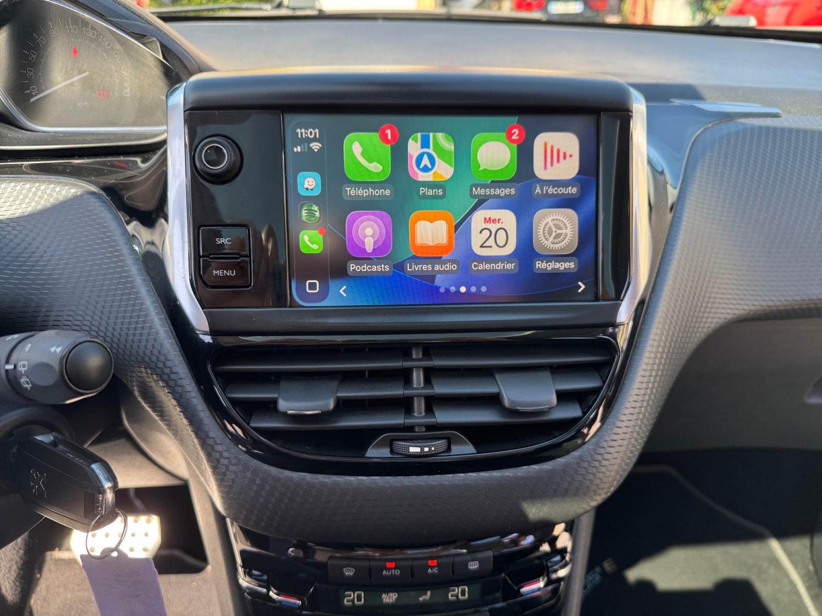 Peugeot 2008 24