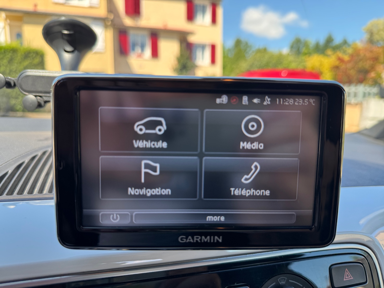 Volkswagen Up 19