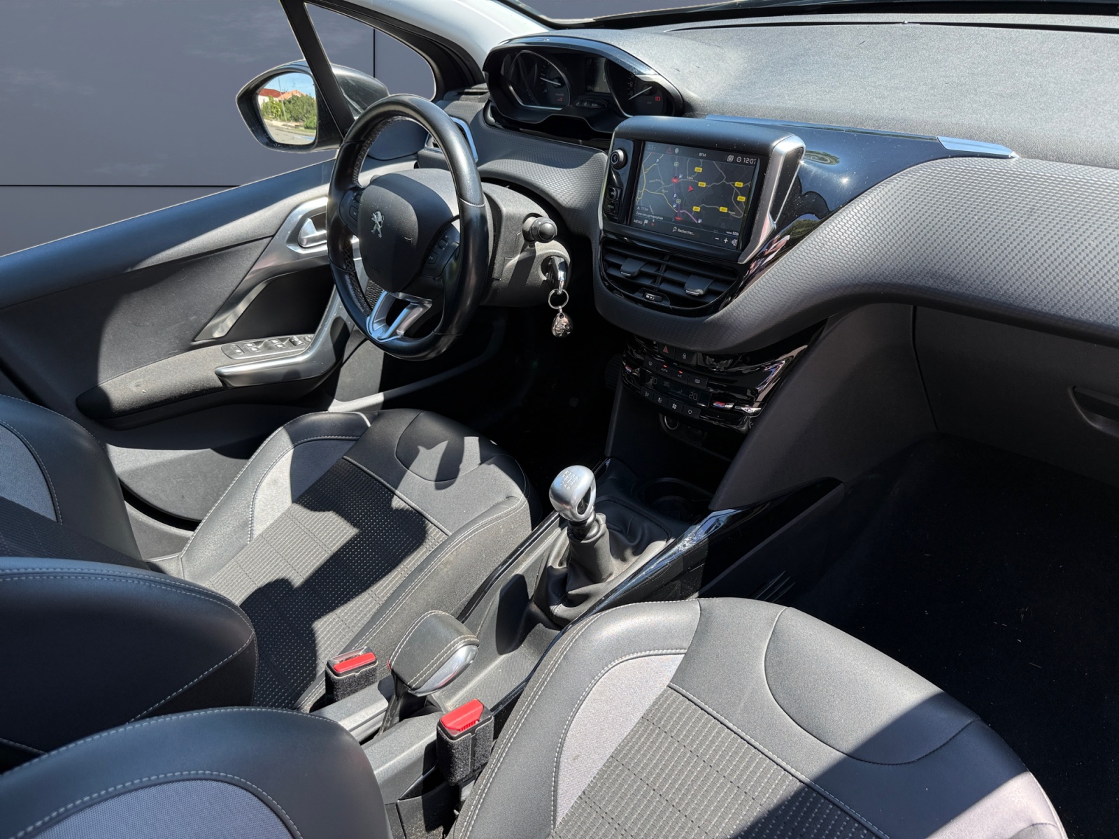 Peugeot 2008 12