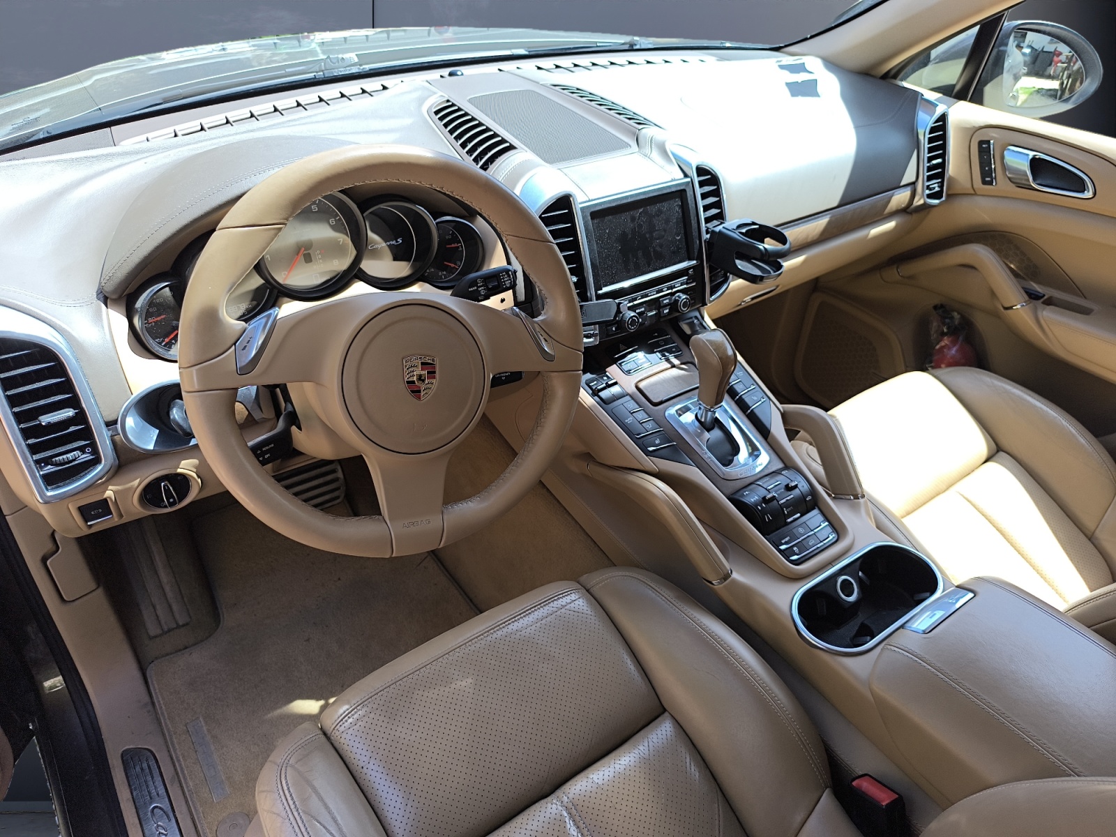 Porsche Cayenne 8
