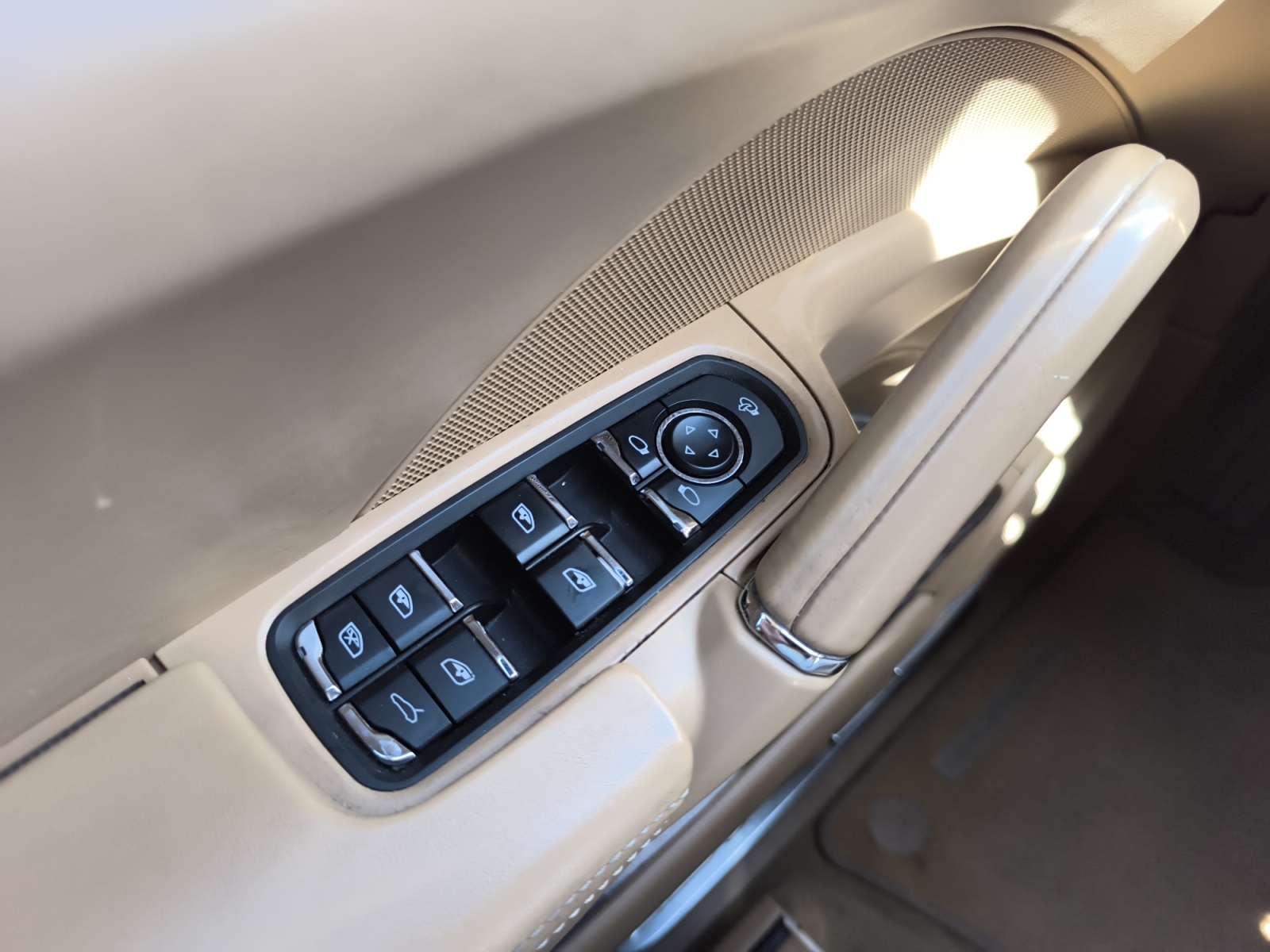 Porsche Cayenne 17