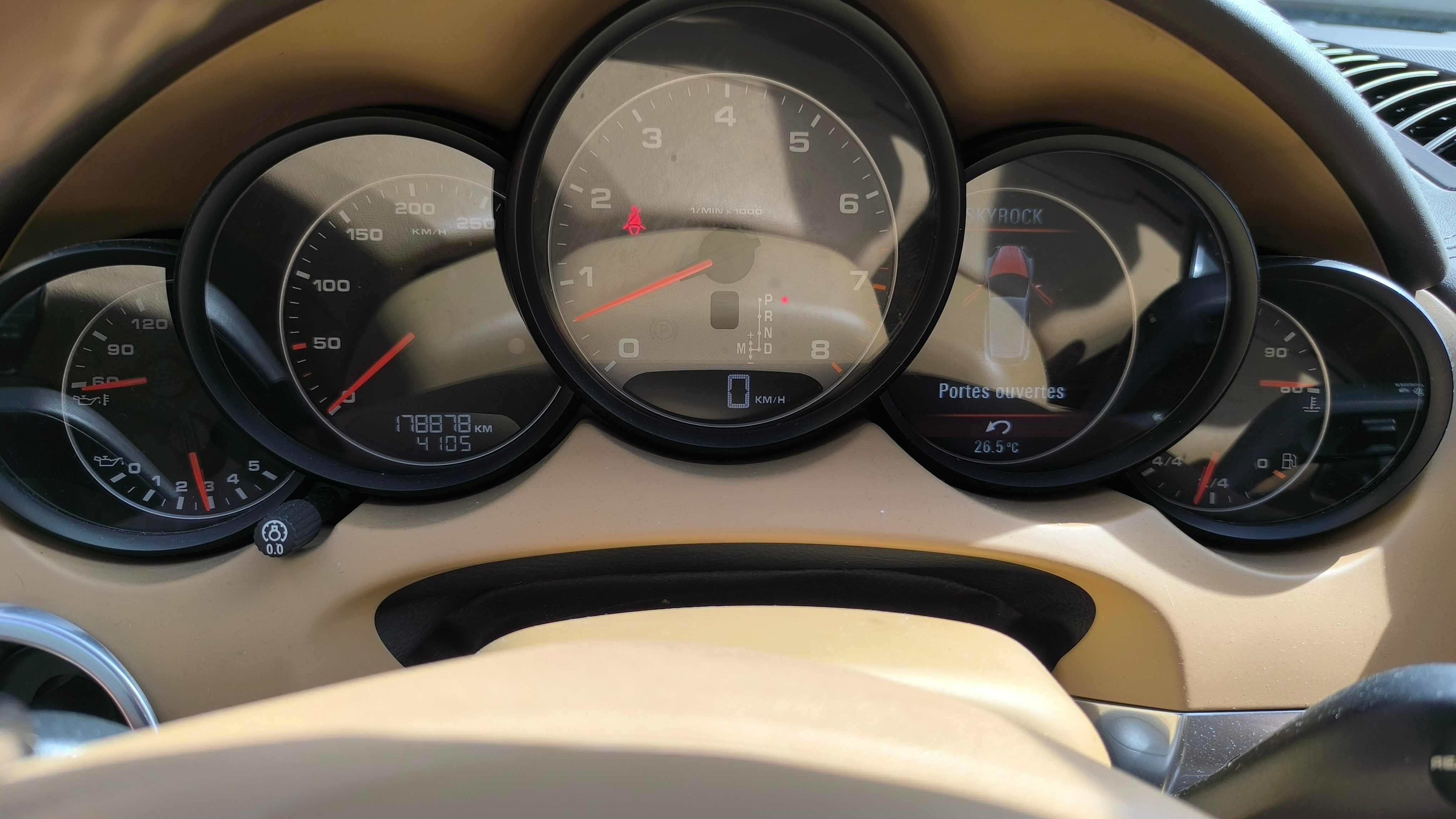Porsche Cayenne 16