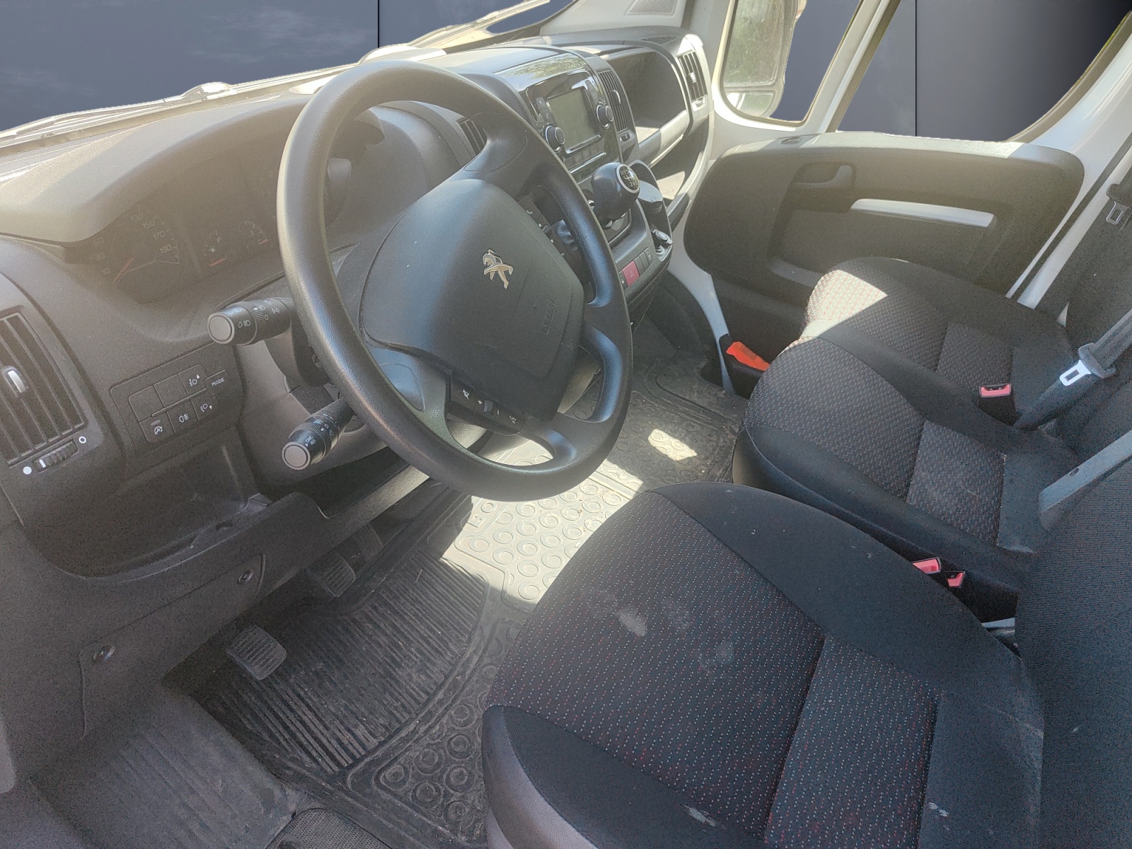 Peugeot Boxer Vu 8