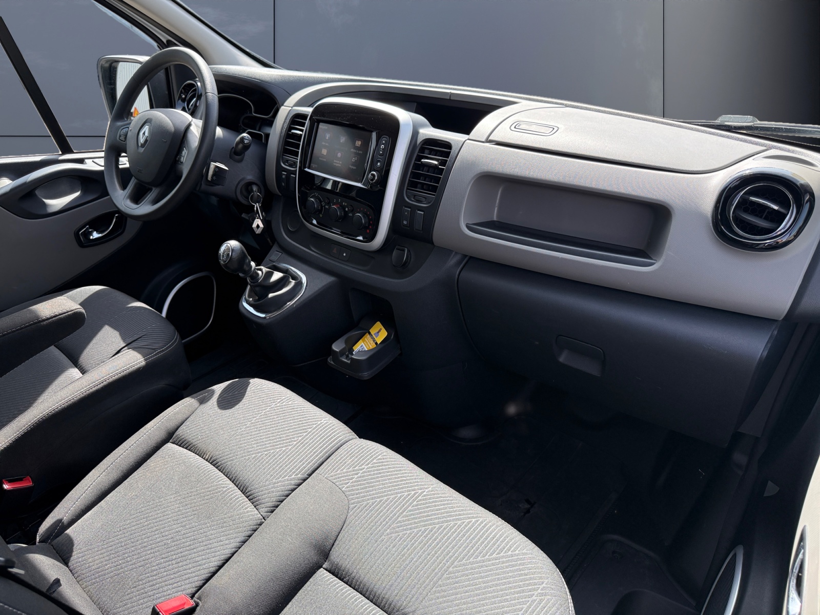 Renault Trafic Vu 12