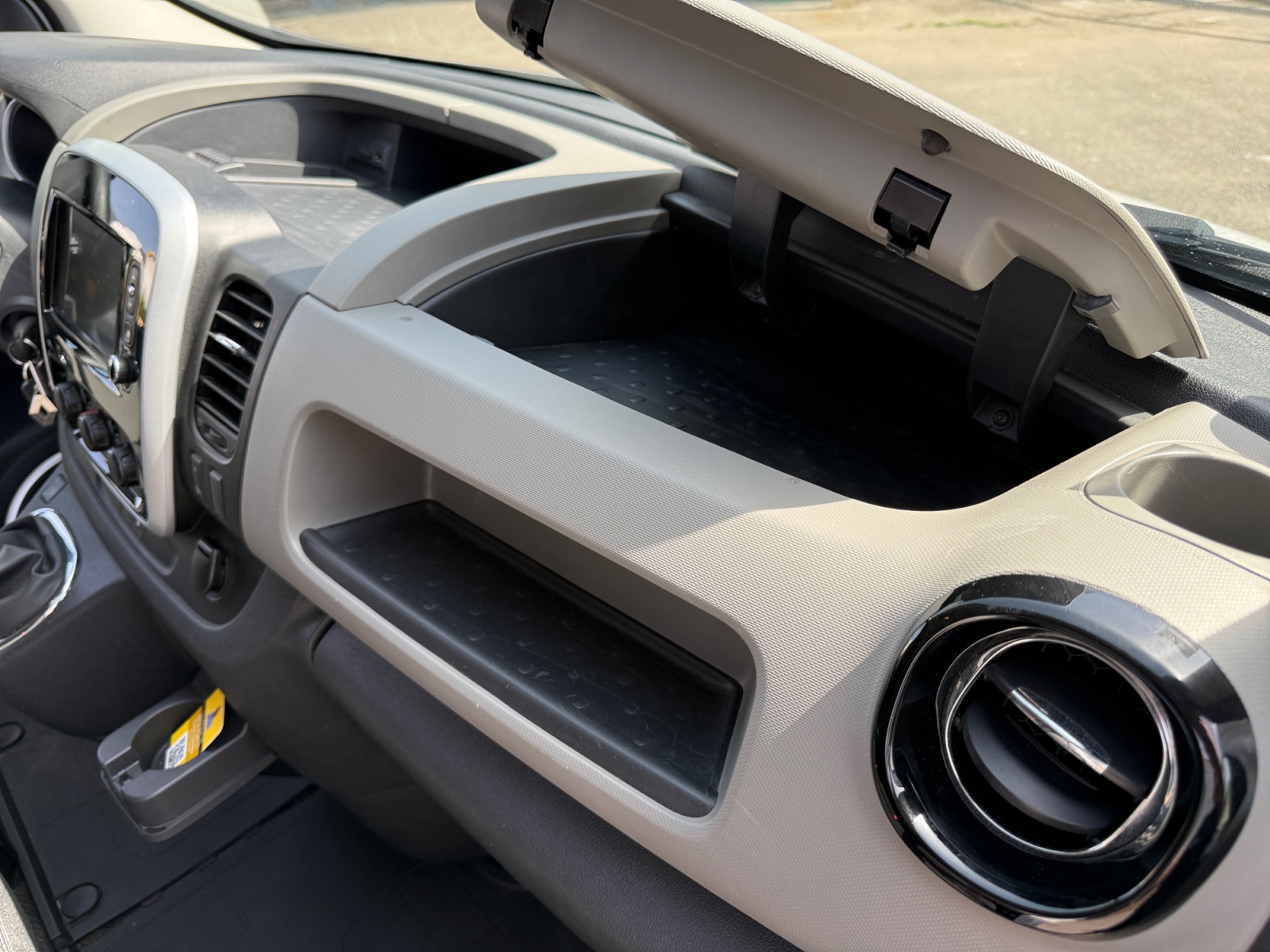 Renault Trafic Vu 29