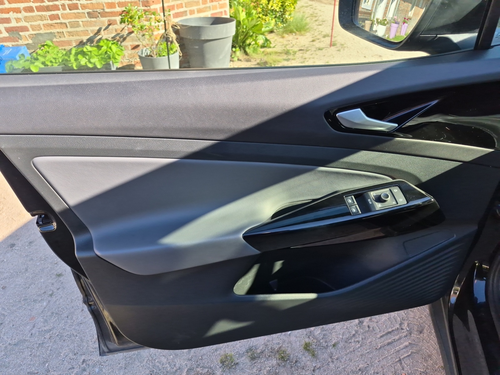 Volkswagen ID5 17