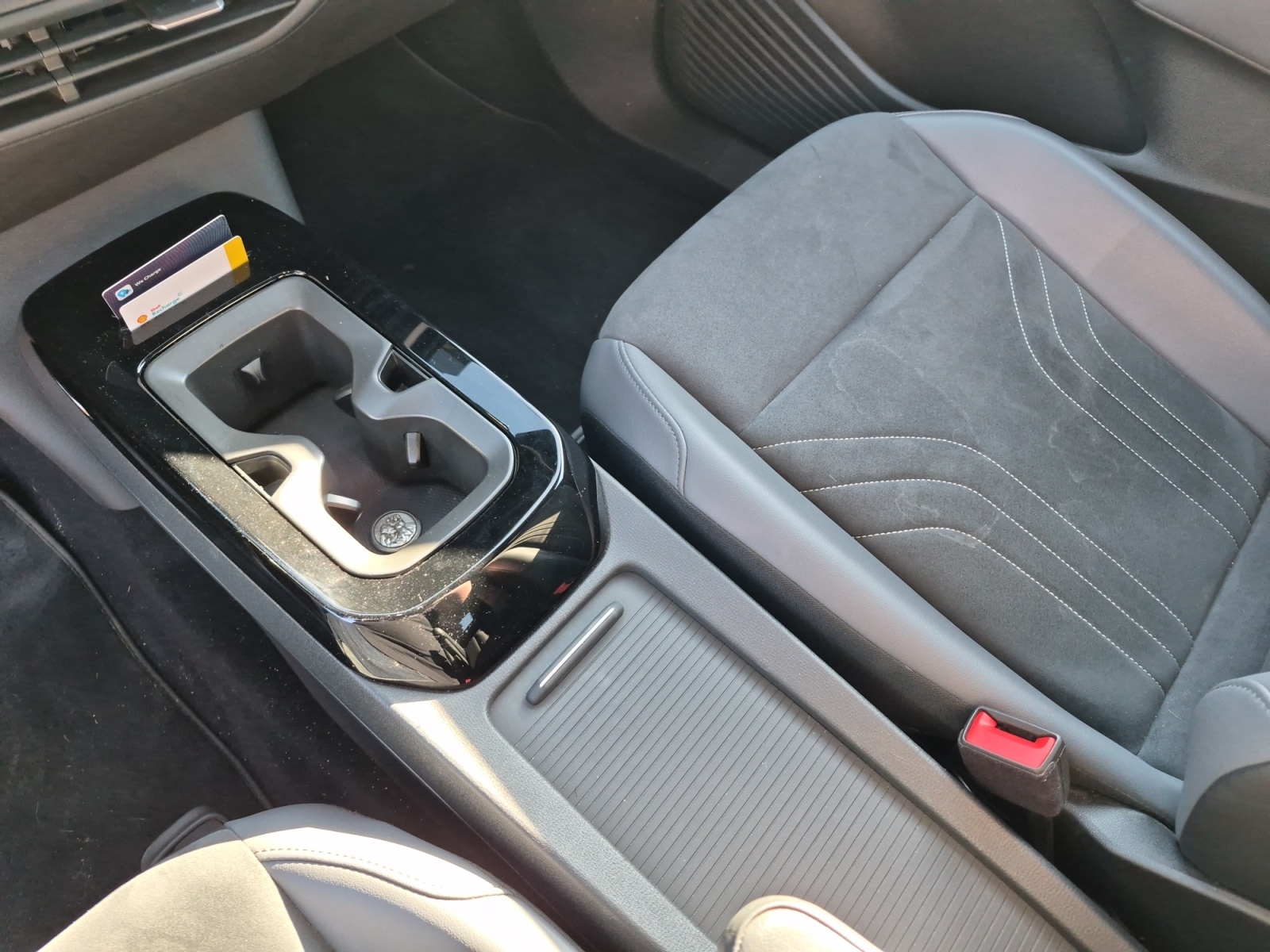Volkswagen ID5 22