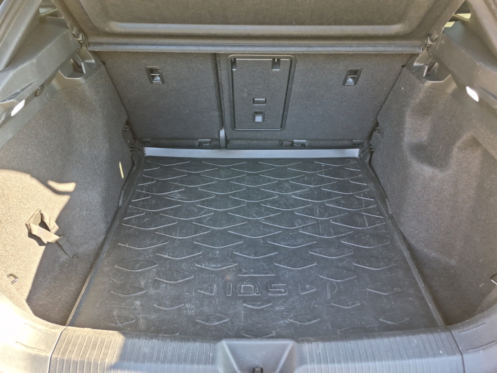 Volkswagen ID5 25