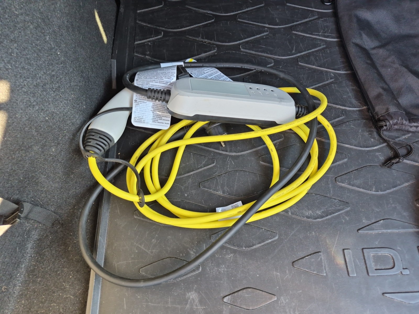 Volkswagen ID5 34