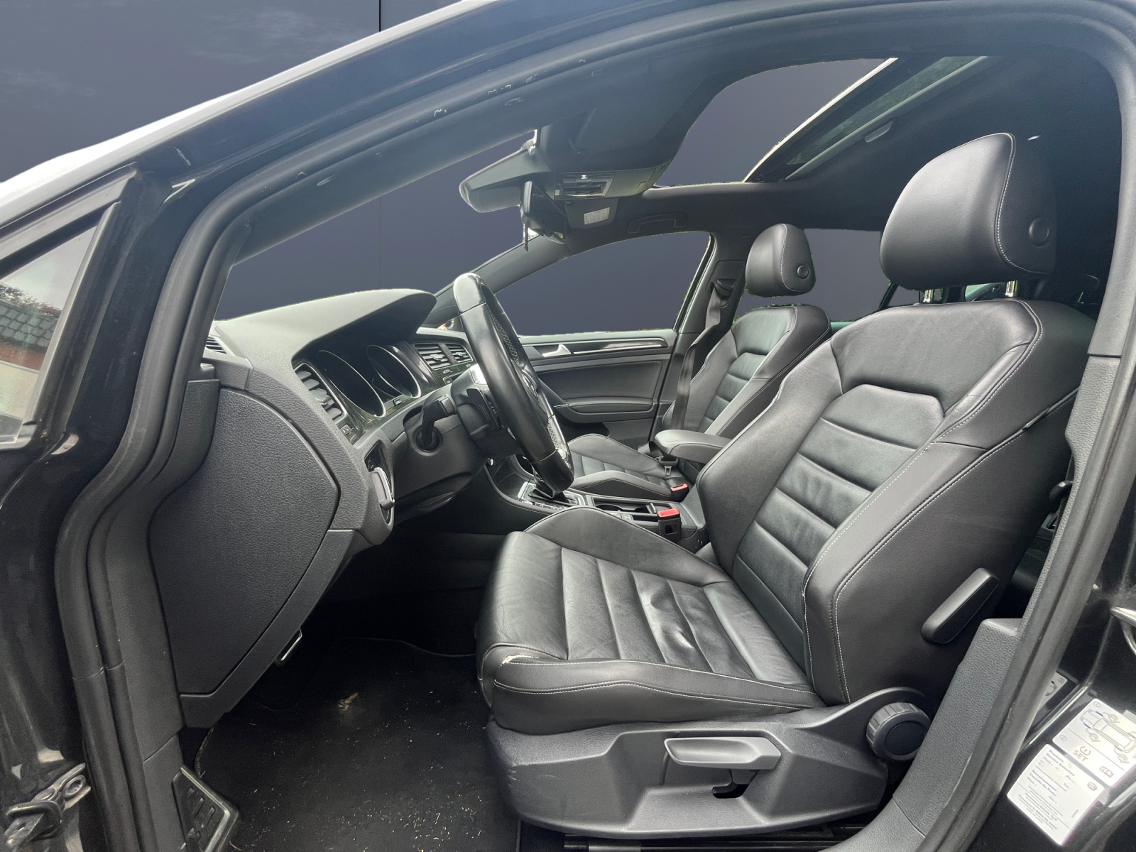 Volkswagen Golf 9