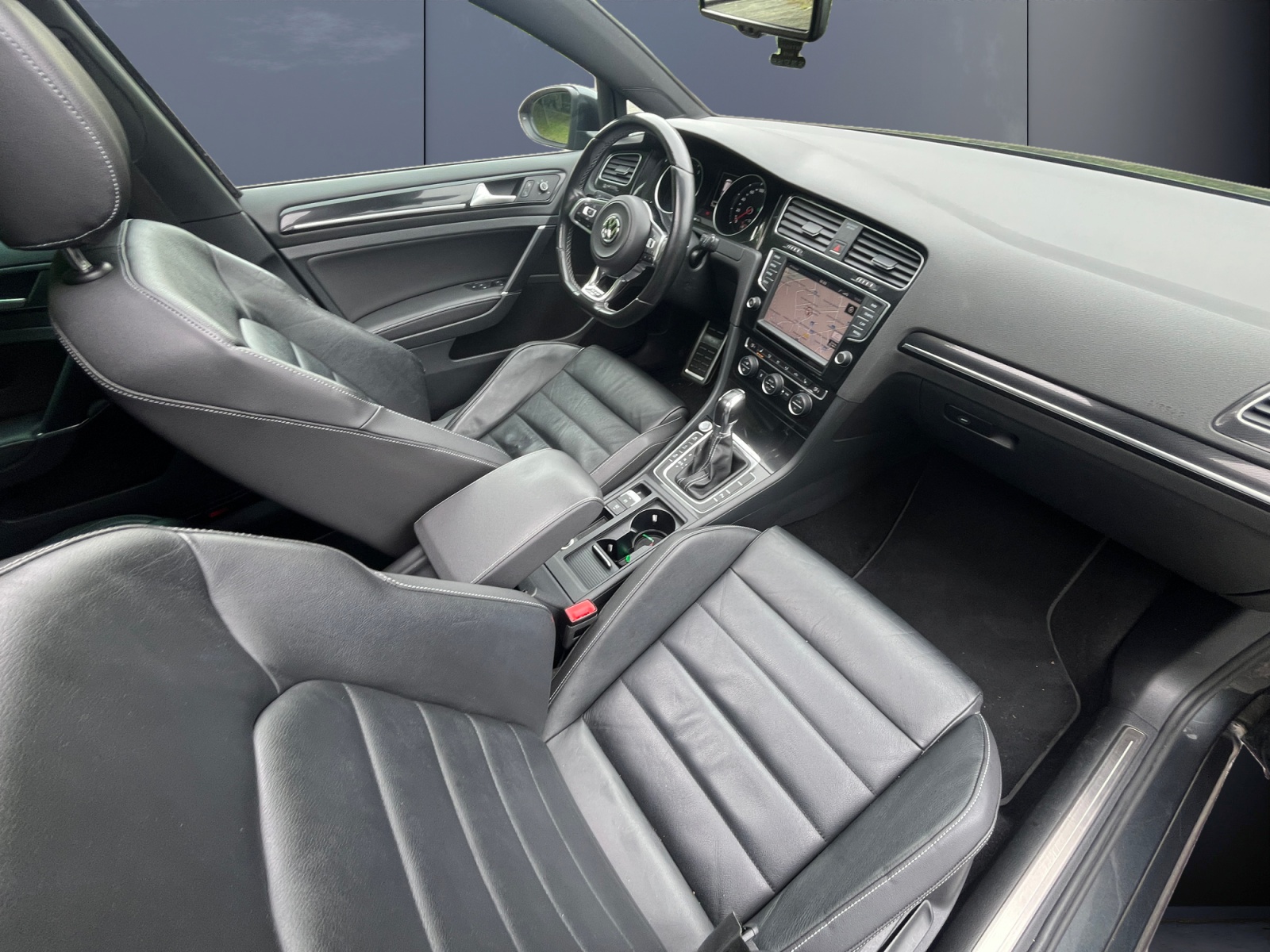 Volkswagen Golf 12
