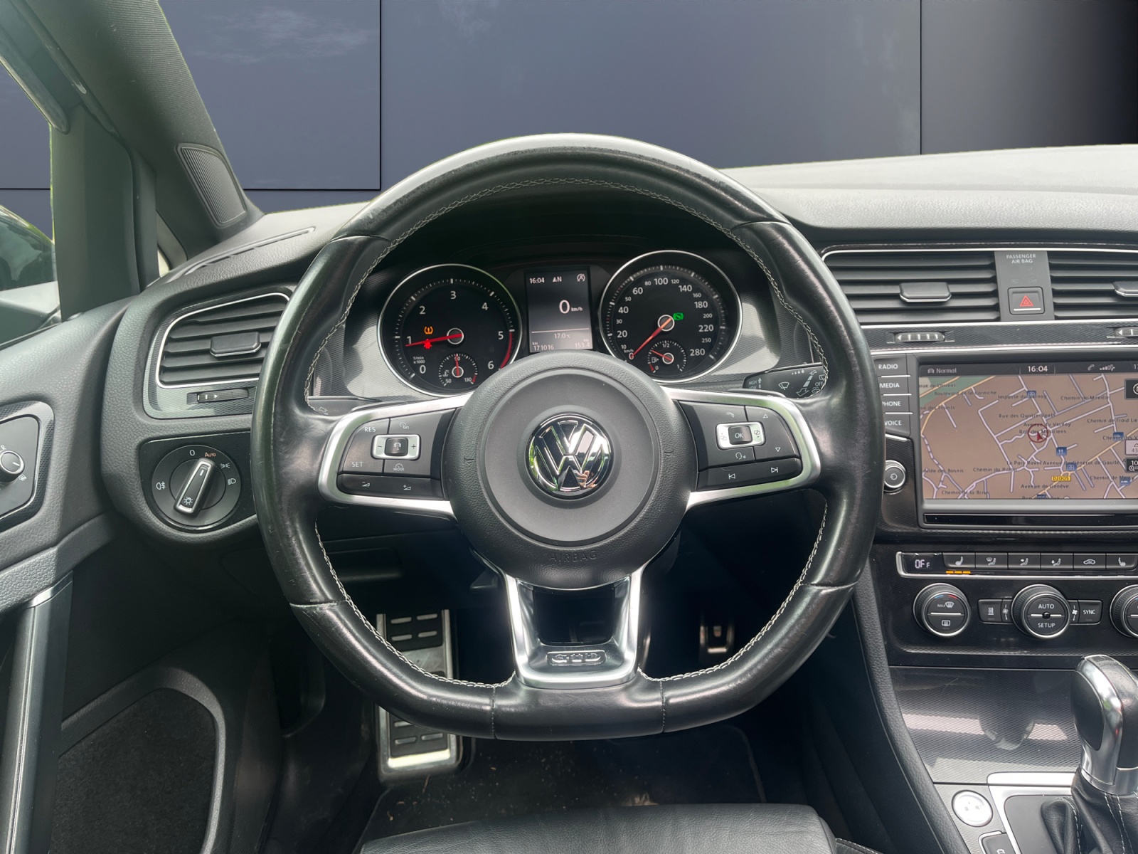 Volkswagen Golf 15