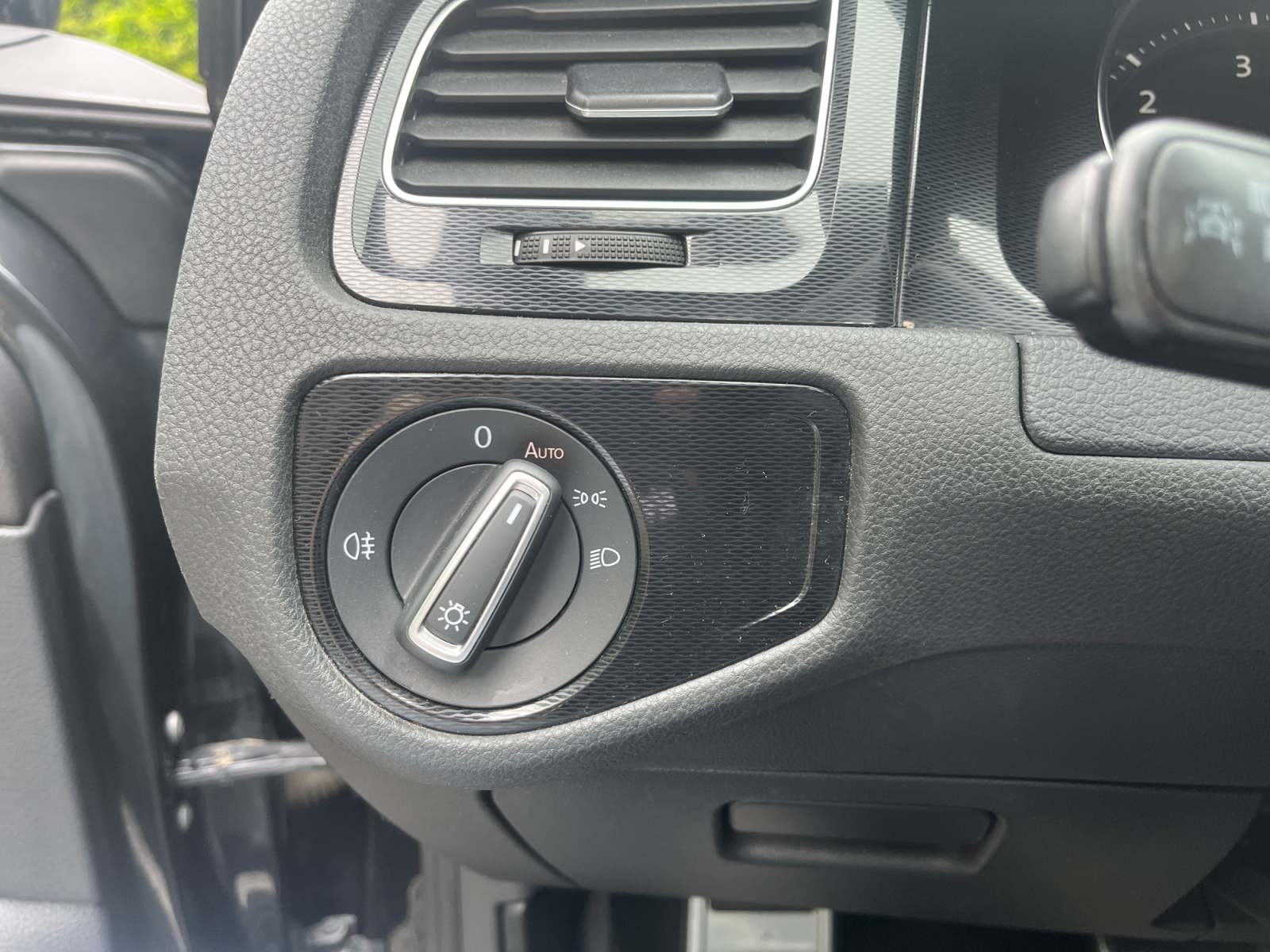 Volkswagen Golf 19